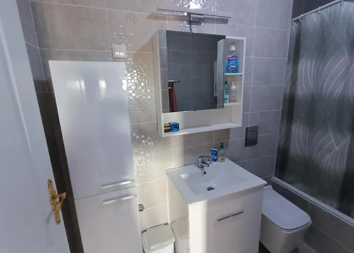 Ocean View 2 Bedroom Flat * 塞图巴尔