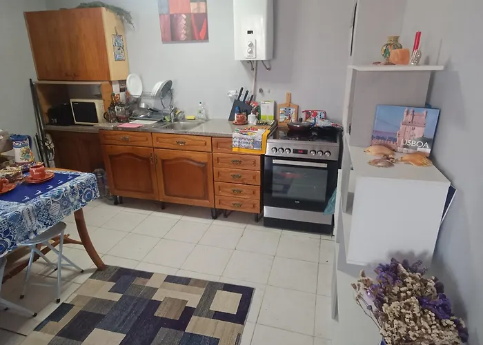 Ocean View 2 Bedroom Flat * 塞图巴尔