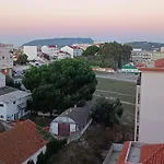 Ocean View 2 Bedroom Flat 公寓
