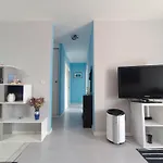 Ocean View 2 Bedroom Flat *