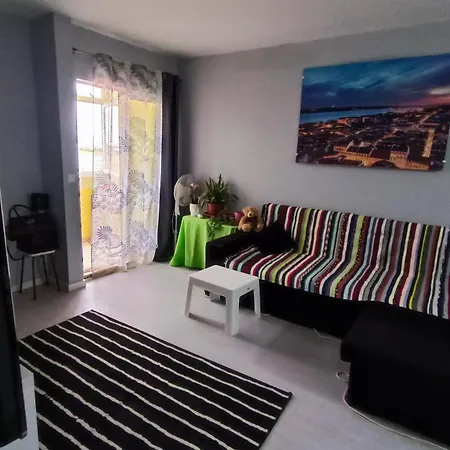 Ocean View 2 Bedroom Flat Apartment *