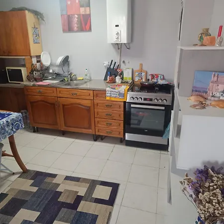 Ocean View 2 Bedroom Flat * 塞图巴尔