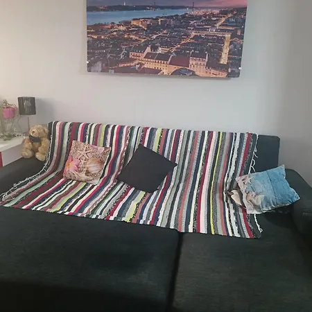 Ocean View 2 Bedroom Flat * 塞图巴尔