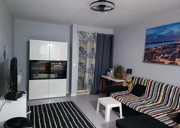 Ocean View 2 Bedroom Flat Daire