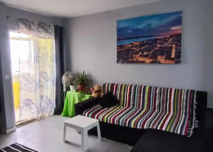 Ocean View 2 Bedroom Flat Daire Setúbal